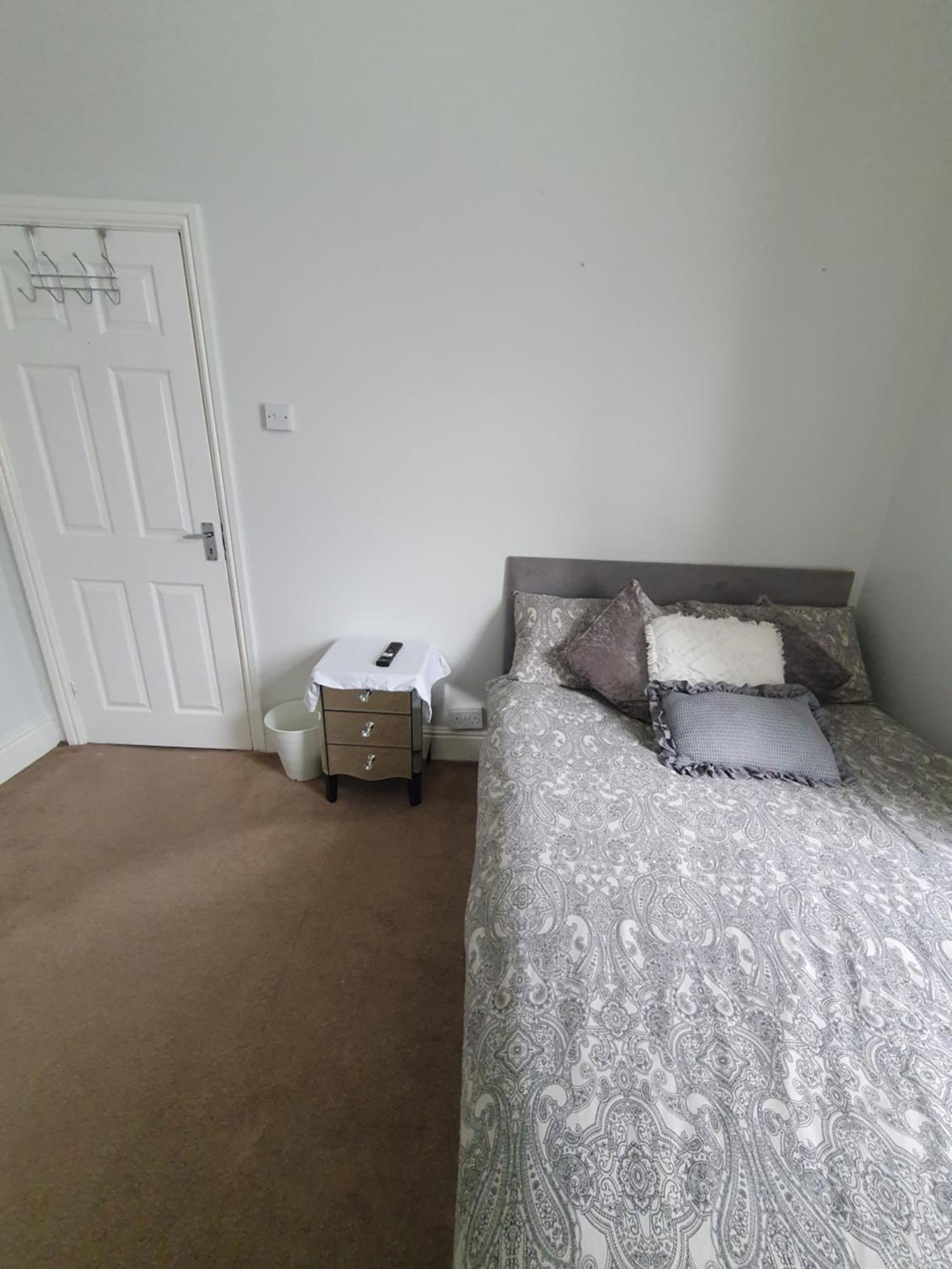 Private Double Room In Cardiff Eksteriør bilde